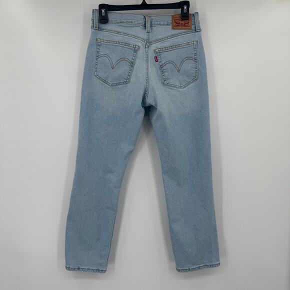 Levi's Women's Size 28 Wedgie Straight Light Wash Denim Jeans Cotton Stretch - Picture 6 of 13